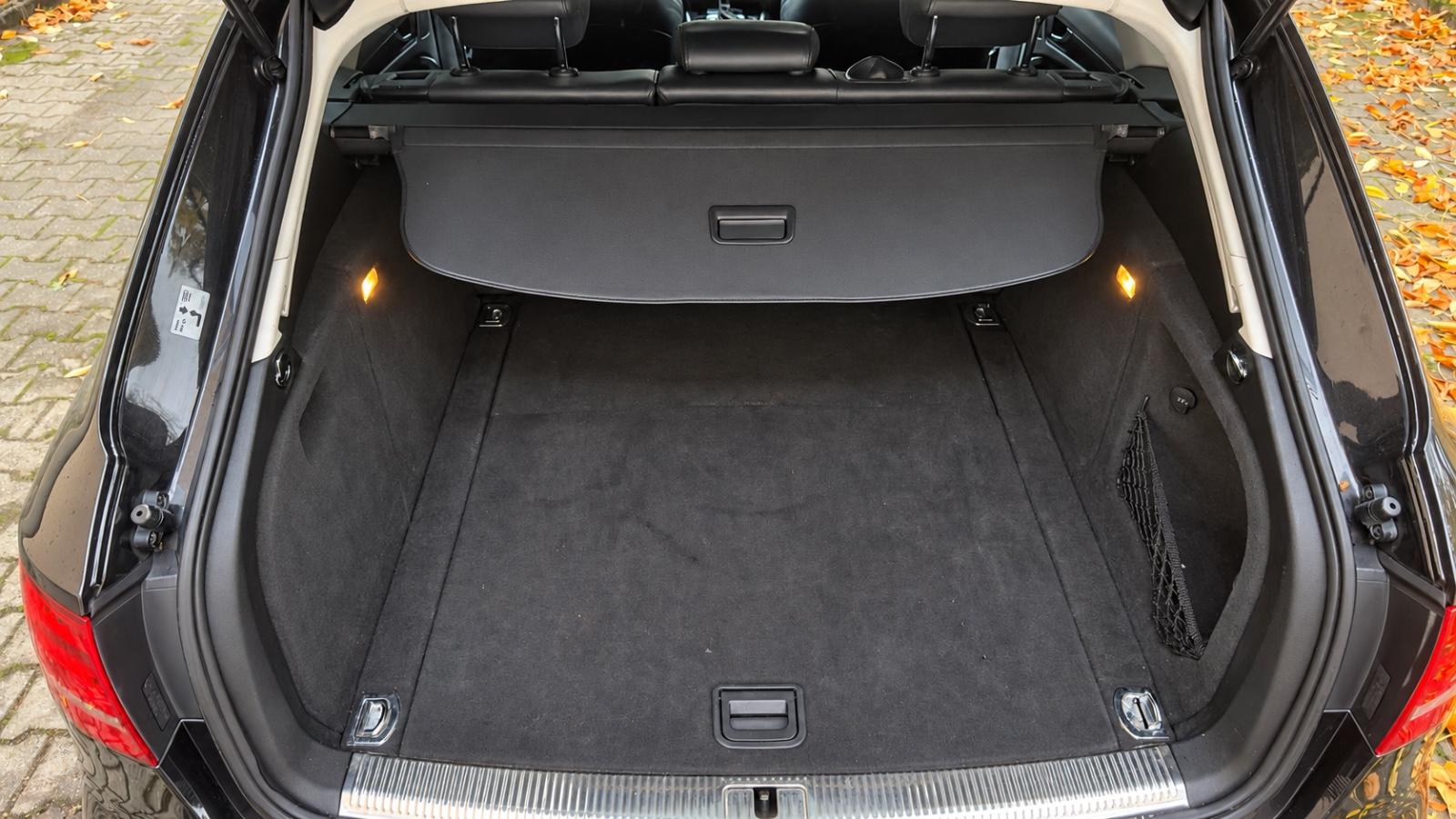 Audi A4 2009 — photo 33