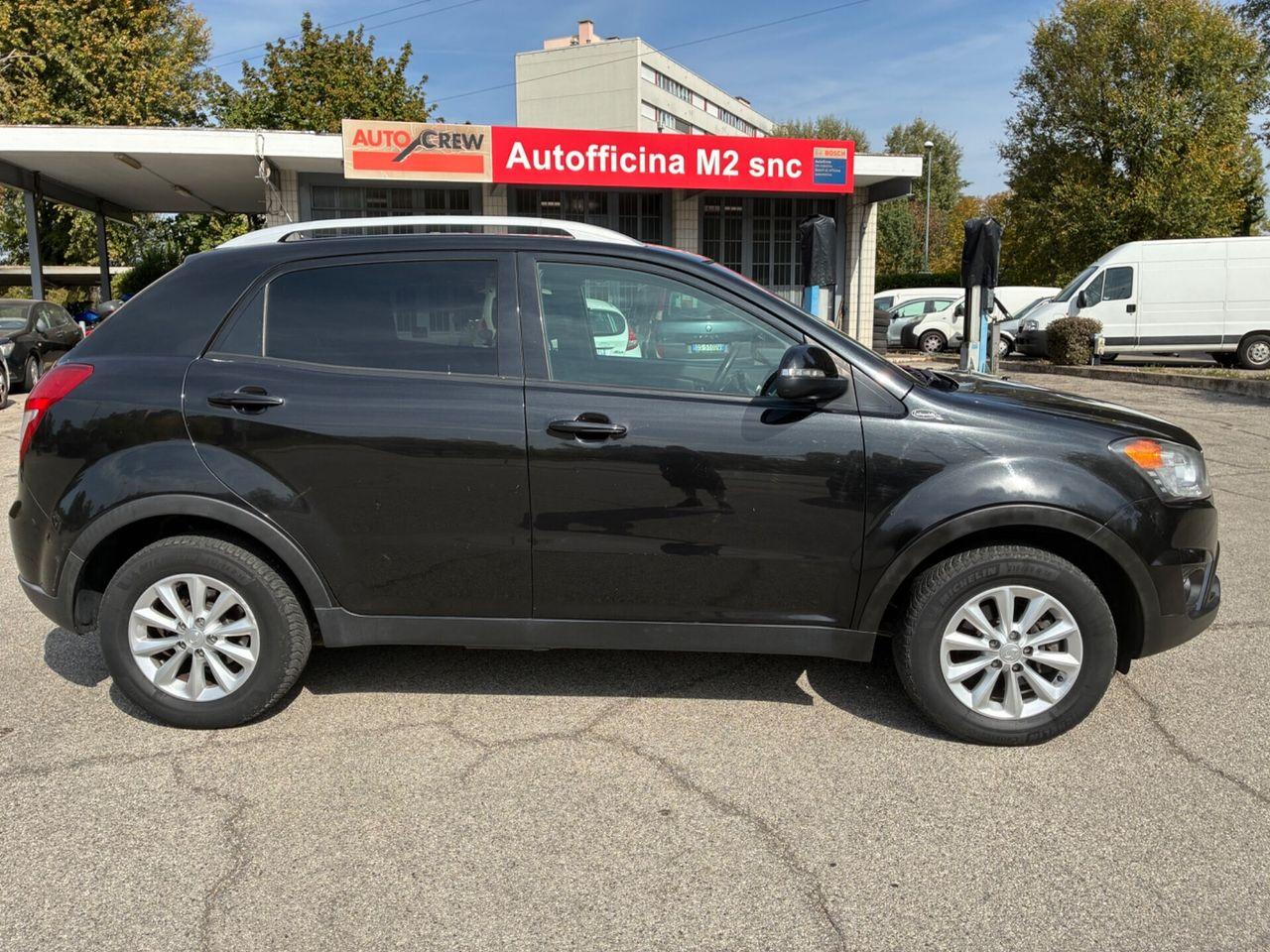 SsangYong Korando 2015 — interior