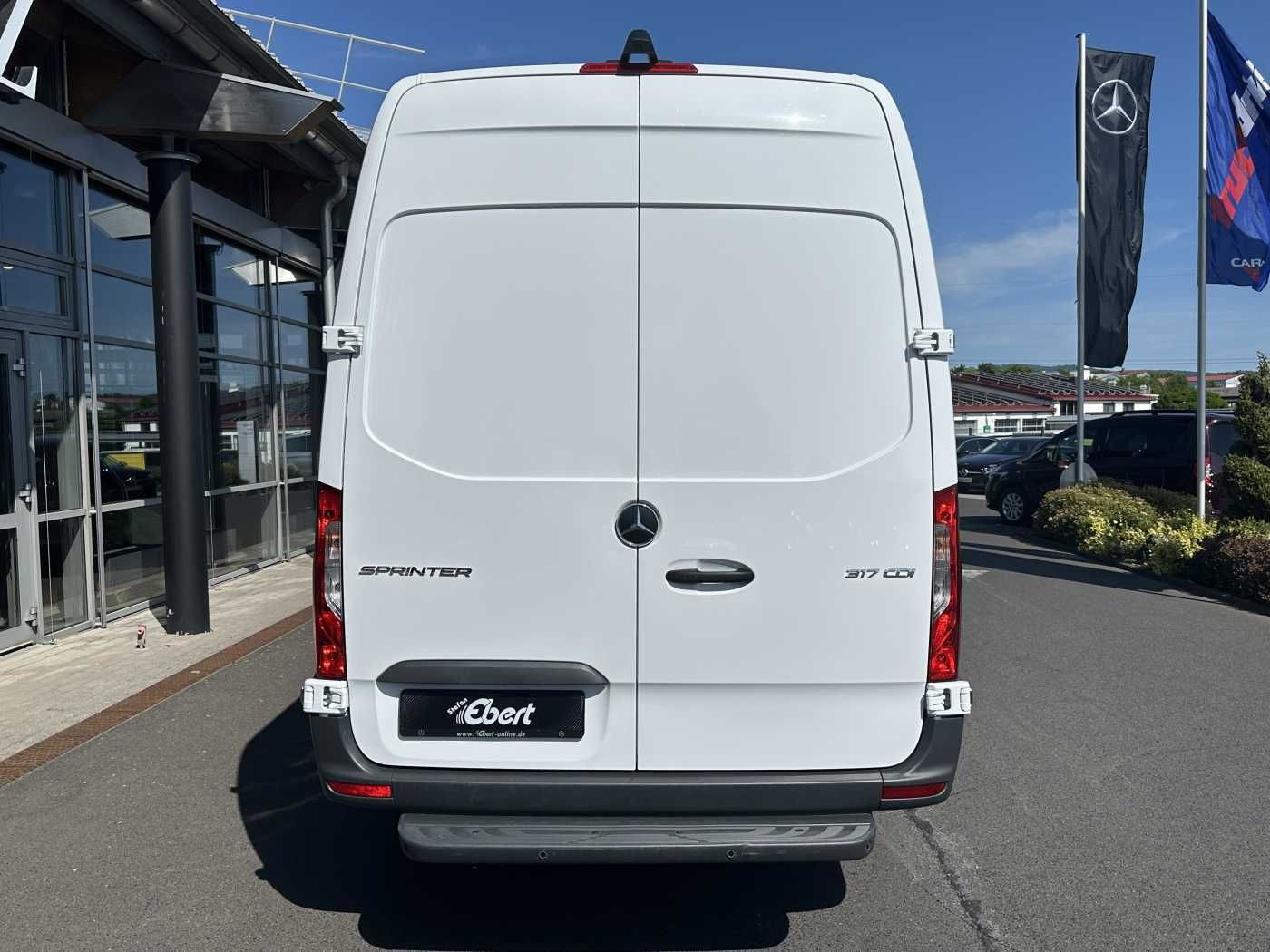 Fahrzeugabbildung Mercedes-Benz Sprinter 317 CDI 4325 9G Klima Kamera Schwing
