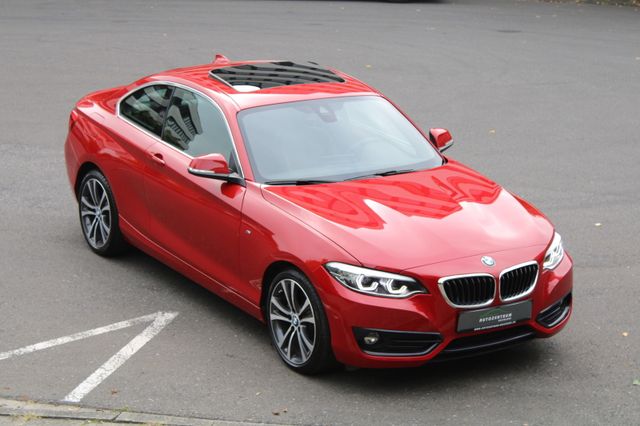 BMW 230 i xDrive Sport Line Aut. Leder/Navi/Kamera