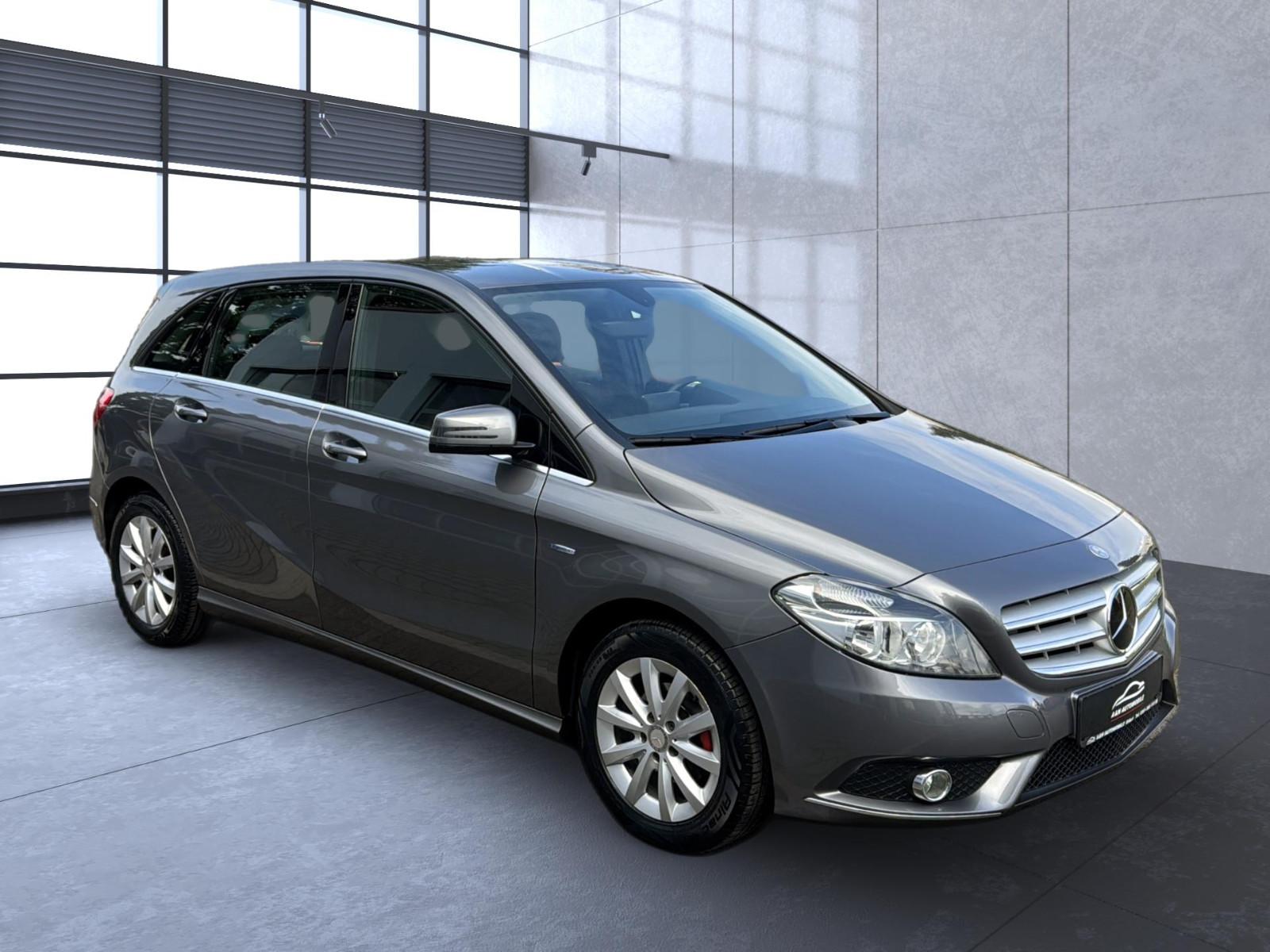 Mercedes-Benz B 180 Sports Tourer+KLIMA+SITZHEIZUNG+ALU+AHK