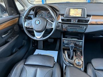 BMW 218 - 12