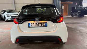 Toyota Yaris - 5