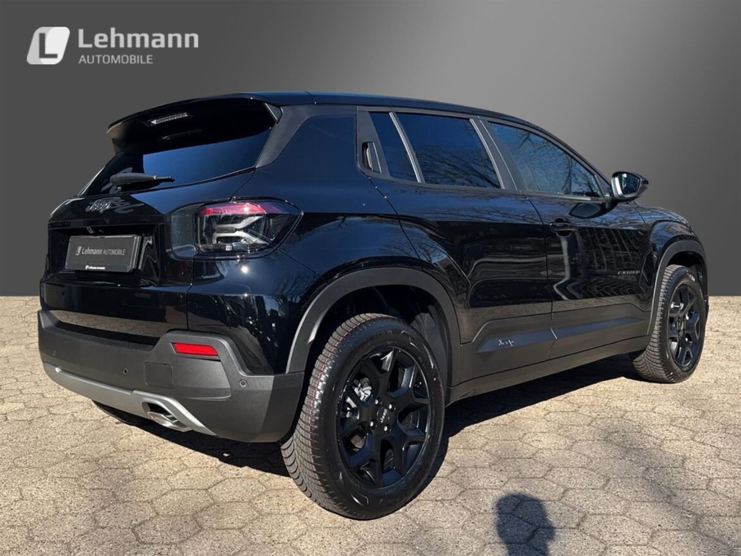 Fahrzeugabbildung Jeep Avenger BLACK EDITION-Winterpaket-Ganzjahresreif