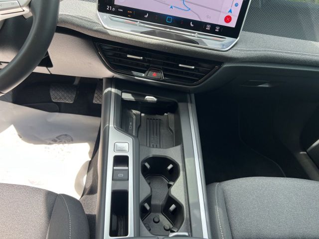 Passat Variant 1.5 eTSI Bluetooth Navi LED Klima