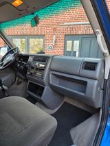 Volkswagen T4 Multivan - blaue Volkswagen T4 Multivan