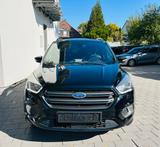 Ford Kuga ST-Line - Ford Kuga mit Benzin-Antrieb: Geländewagen