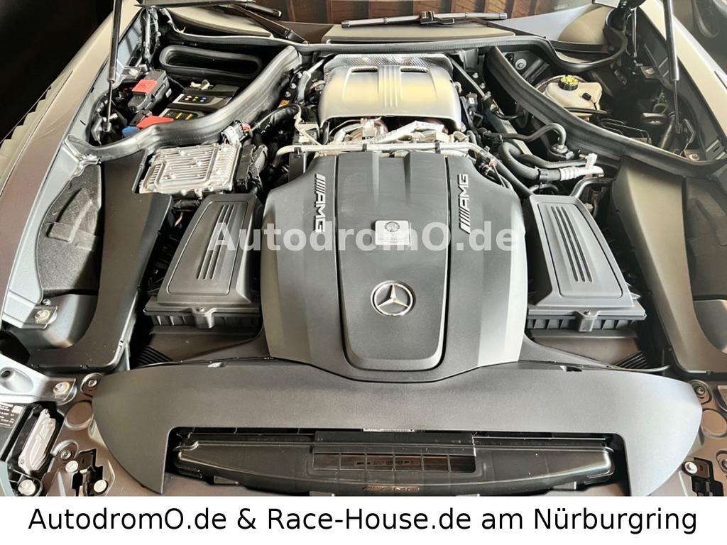 Mercedes-Benz AMG GT R