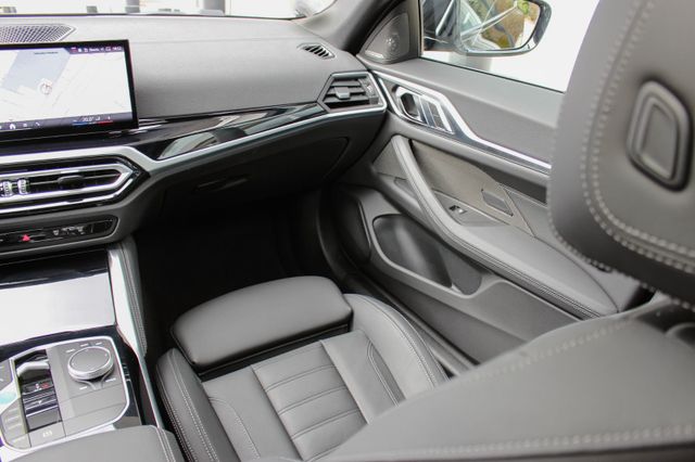 BMW i4 Gran Coupe 40 eDrive / M SPORT / LIVE COCKPIT