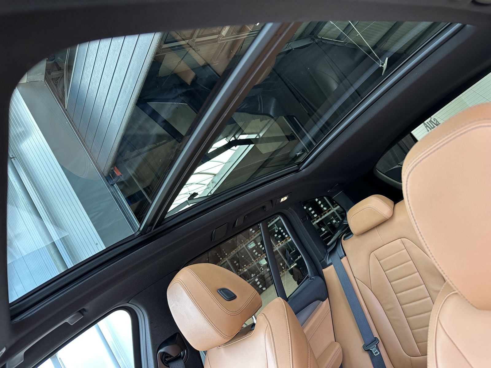 Fahrzeugabbildung BMW X3 xDrive30d M-Sport NAV+LED+PANORAMA+HUD+KAMERA