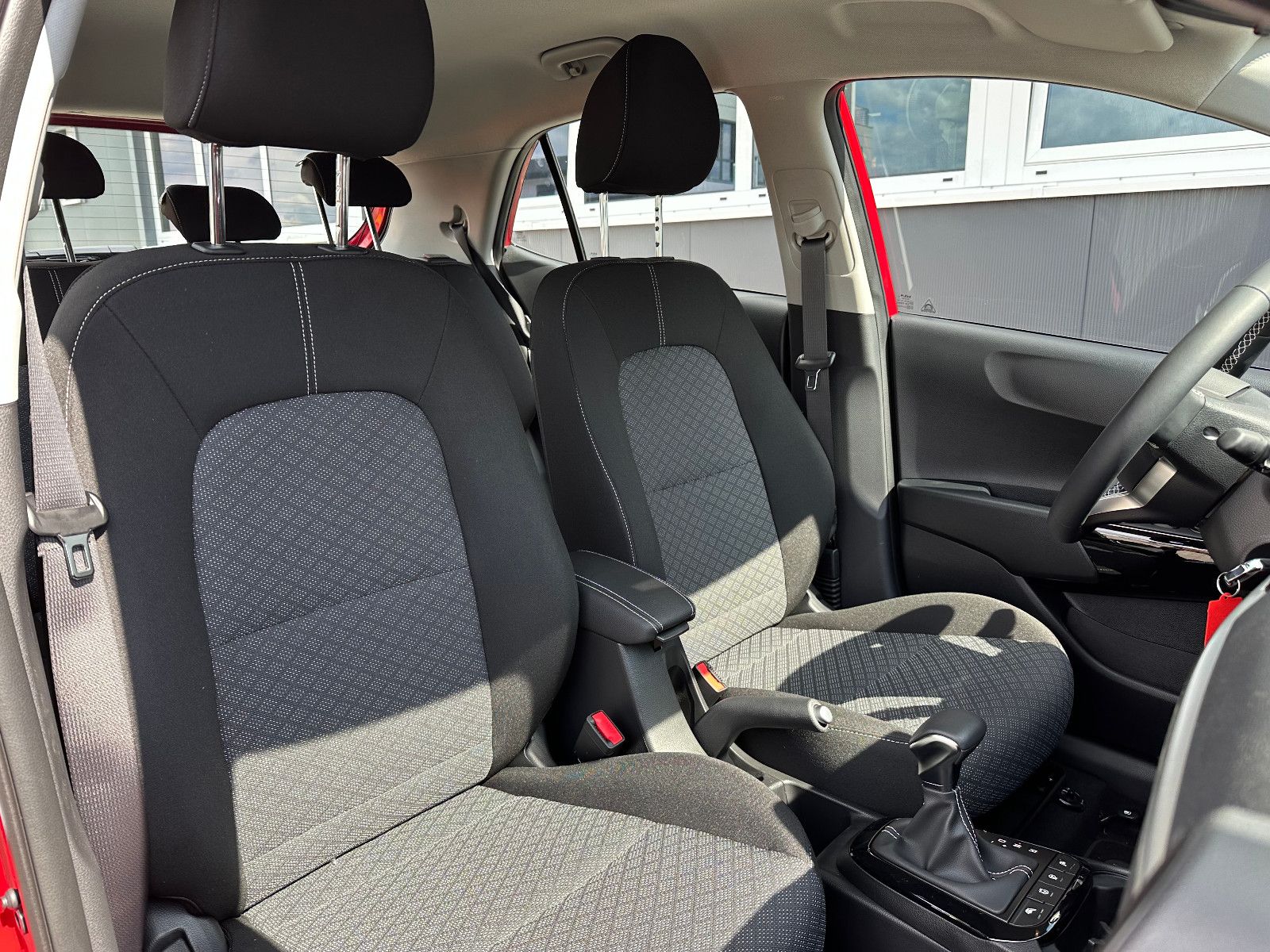 Fahrzeugabbildung Kia Picanto PE2 1.0 Vision AMT Navi Sitzhzg.