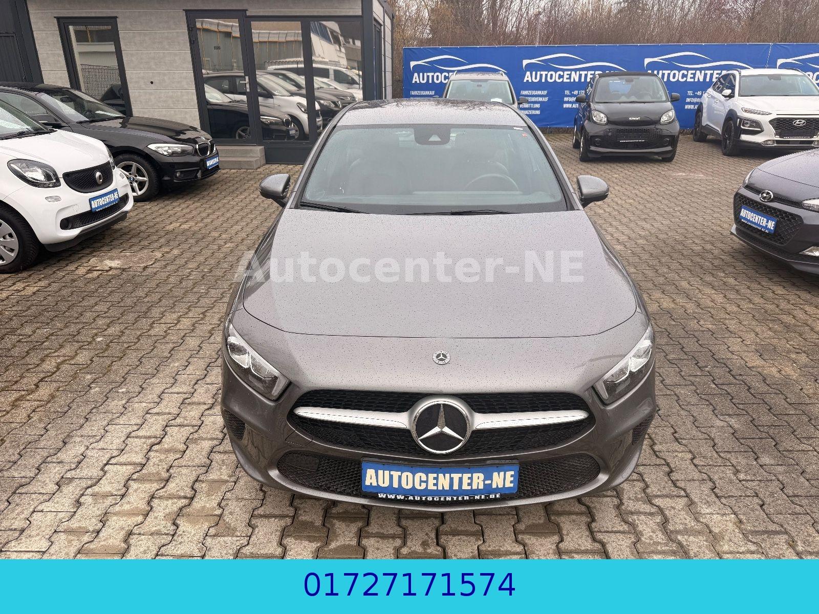 Mercedes-Benz A 180/Navi/Rückfahrkamera/Led/Leder/Top