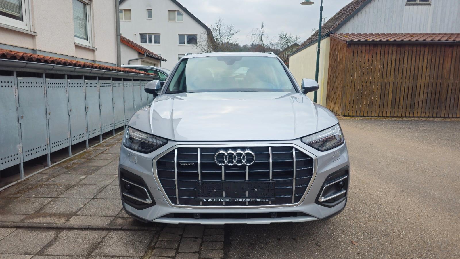 Audi Q5 40 TFSI Quattro Matrix AHK HUD Leder Virtual
