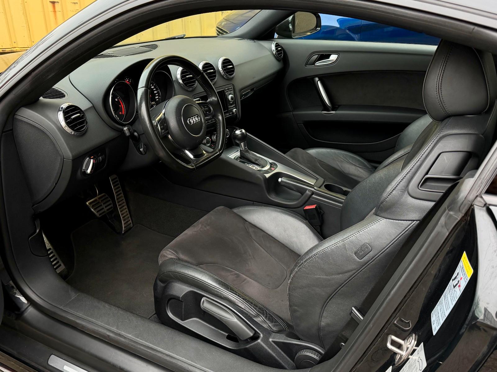 Audi TT 1.8 TFSI Coupe S-Line BH Klima SHZ PDC