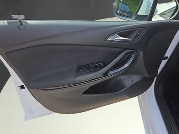 Fahrzeugabbildung Opel Astra 1.0 Turbo ON Klima Einparkhilfe