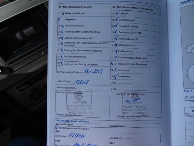 Fahrzeugabbildung Volkswagen Golf VII Lim. Lounge/1.Hd/38TKM/Xenon/PDC/
