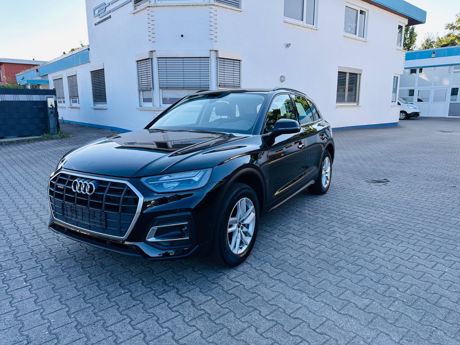 Audi Q5 50 TFSI e quattro AHK LED 1.Hand imagem 2