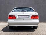 Mercedes-Benz E 280 4MATIC AVANTGARDE 1 HAND 100%Voll - aus 2000: Limousine