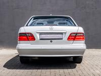 Mercedes-Benz E 280 4MATIC AVANTGARDE 1 HAND LEDER SD