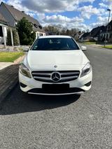 Mercedes-Benz A 200 - Mercedes-Benz 200 mit Diesel-Antrieb