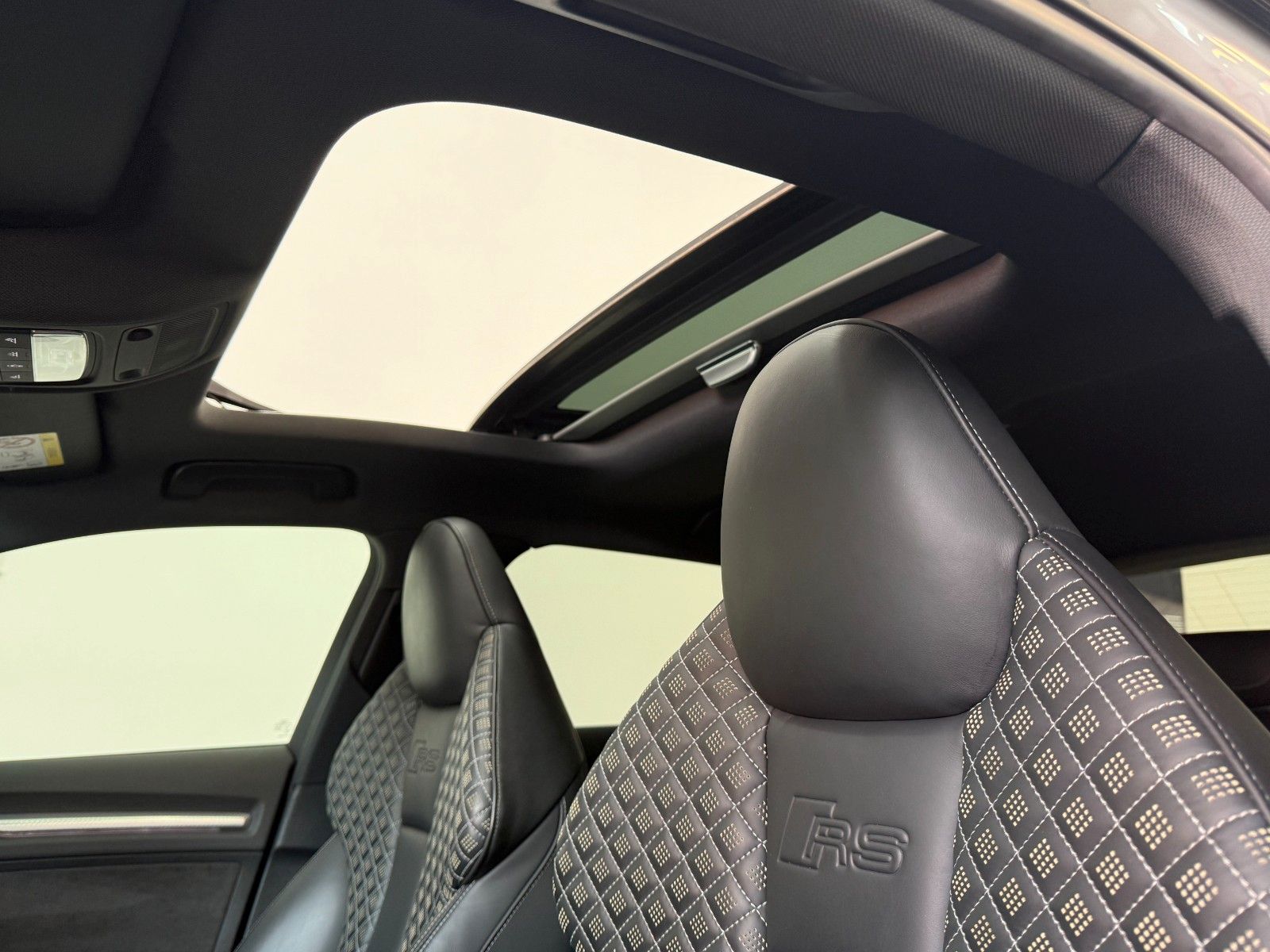 Audi RS3 Sportback Quattro*PANO*SCHALE*B&O*VIRTUAL* foto 14