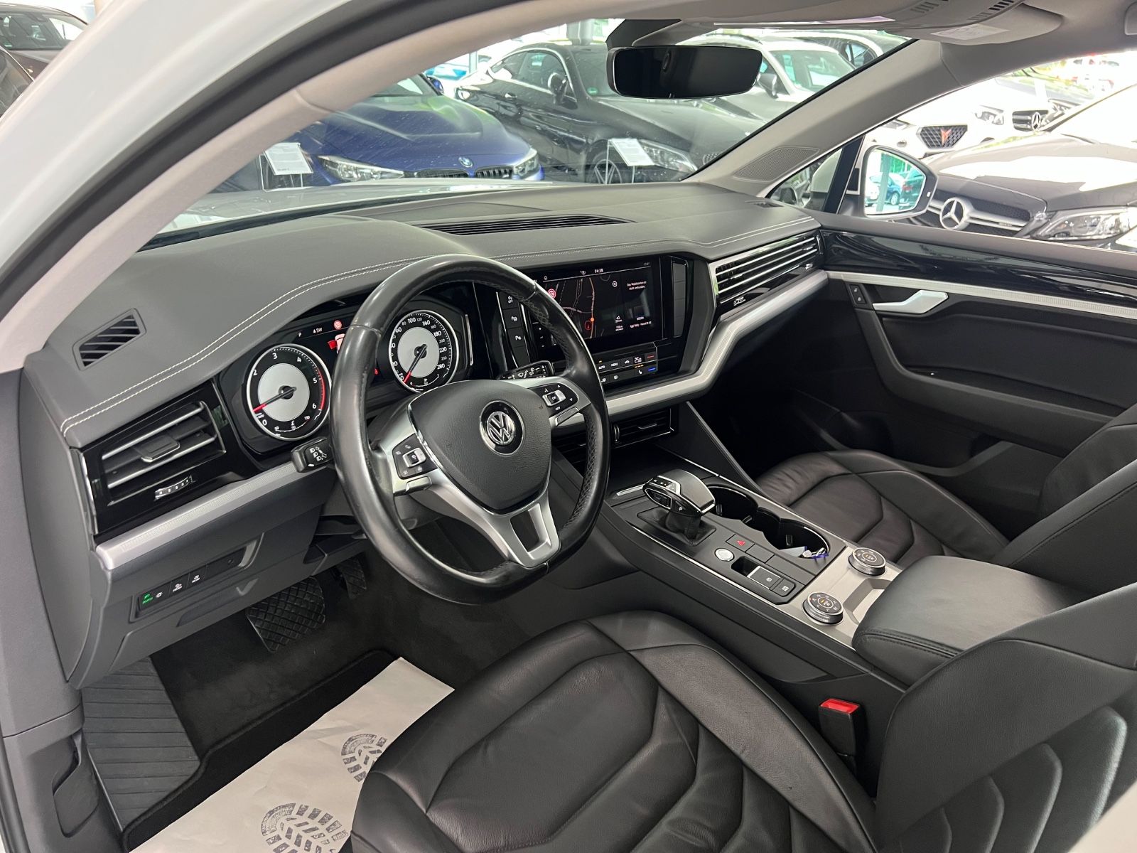 Fahrzeugabbildung Volkswagen Touareg 3.0 TDI 4Motion *VOLL-LEDER*LED*4x SITZH