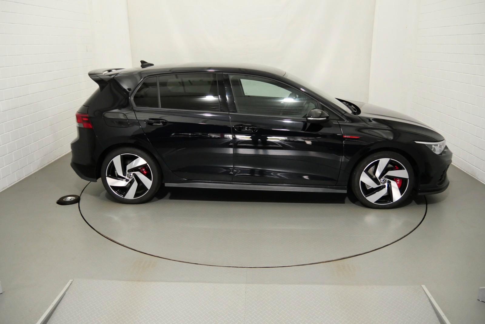 Volkswagen Golf VIII GTI Clubsport ACC KAMERA LED PDC
