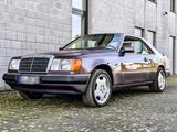Mercedes-Benz W124 300 CE Coupé  Klassike... - Mercedes-Benz 300 in Bielefeld