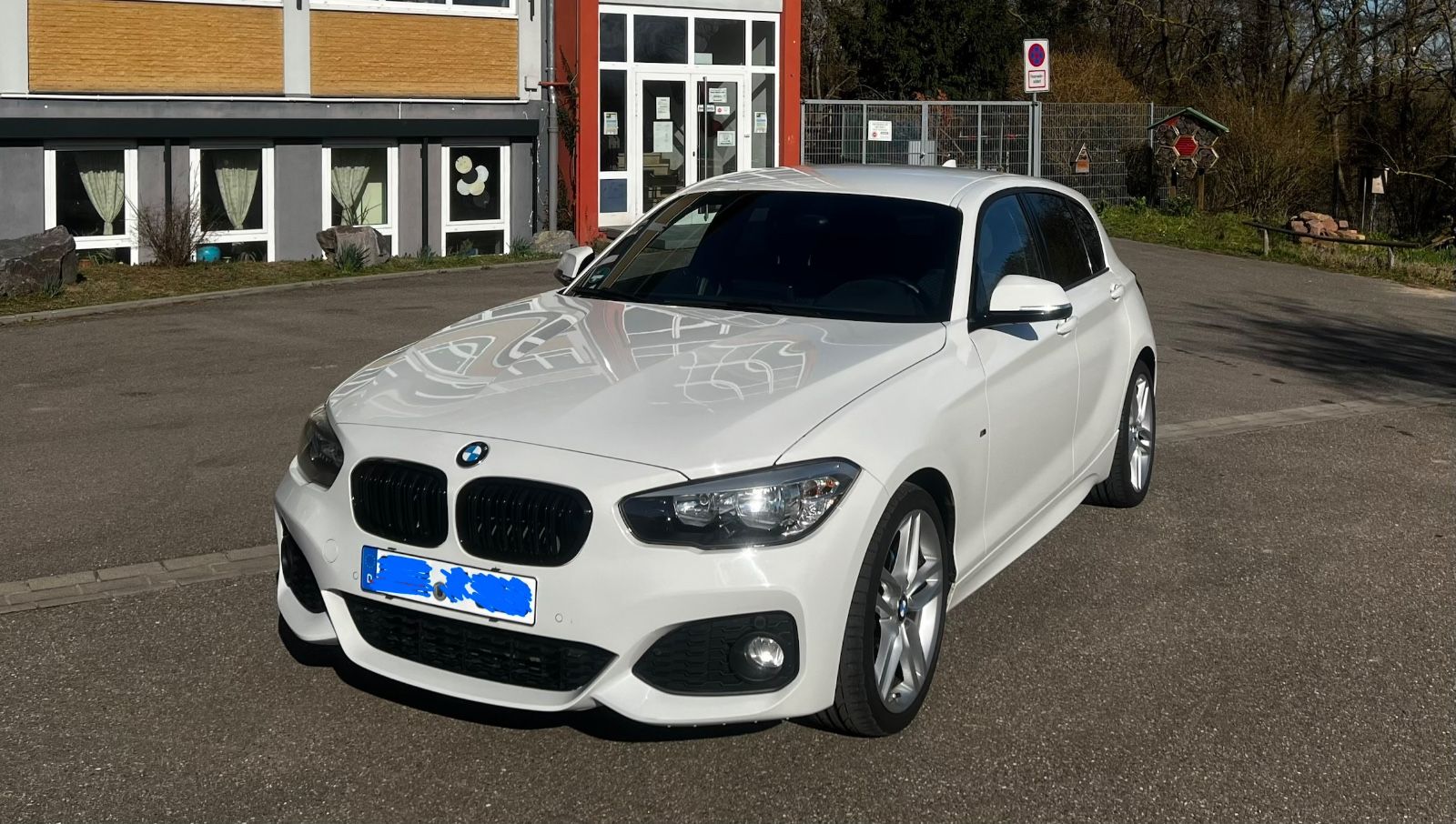 BMW 118i | LCI | M-Paket | Alcantara | 8-fach