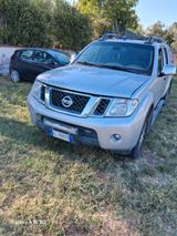 Nissan Navara 3.0 dCi 4 porte Double Cab LE V6 - Nissan Navara mit Diesel-Antrieb: 3.0