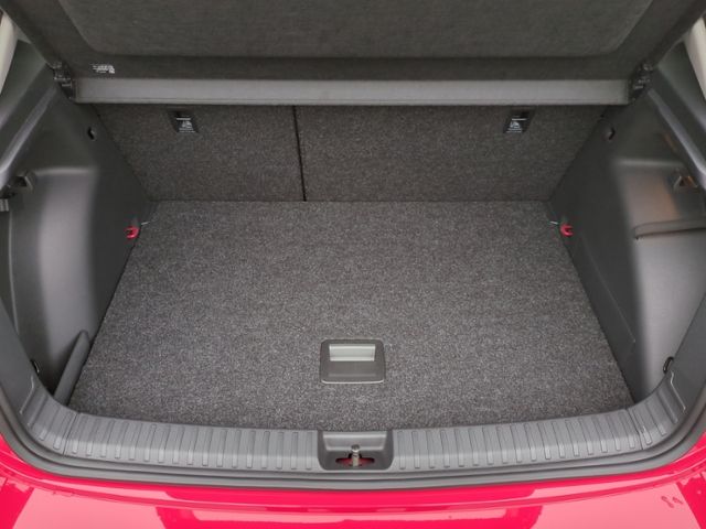 Fahrzeugabbildung SKODA Fabia 1.0 TSI Selection KLIMA LED ALU