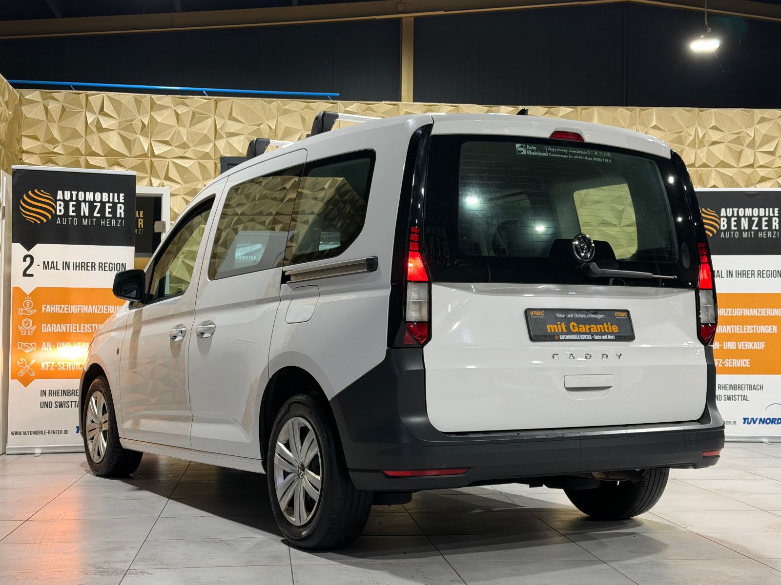 Fahrzeugabbildung Volkswagen Caddy /5-SITZER/BLUETOOTH/AUTO-HOLD/ACC