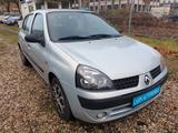 Renault Clio *TÜV-Neu* - Renault Gebrauchtwagen von 2002