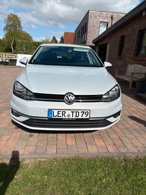 Image of Volkswagen Golf