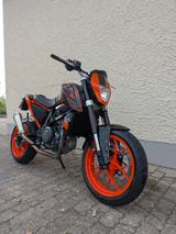 KTM 690 Duke - KTM 690 DUKE