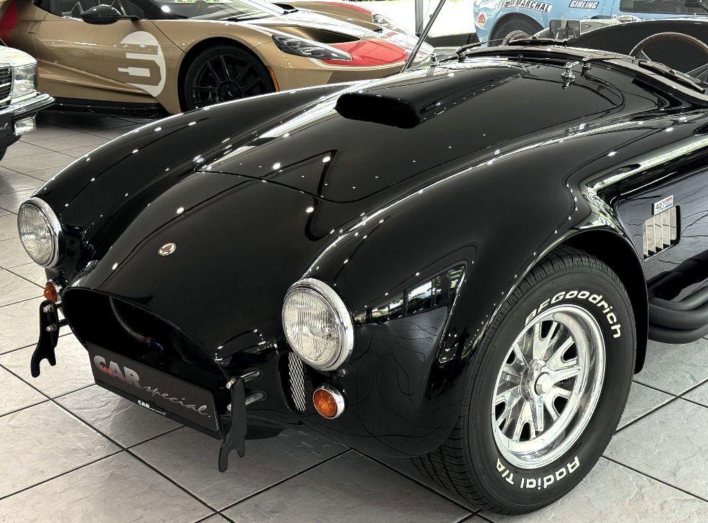 Cobra 427 Shelby Cobra by Superformance 7.0 V8  551 PS