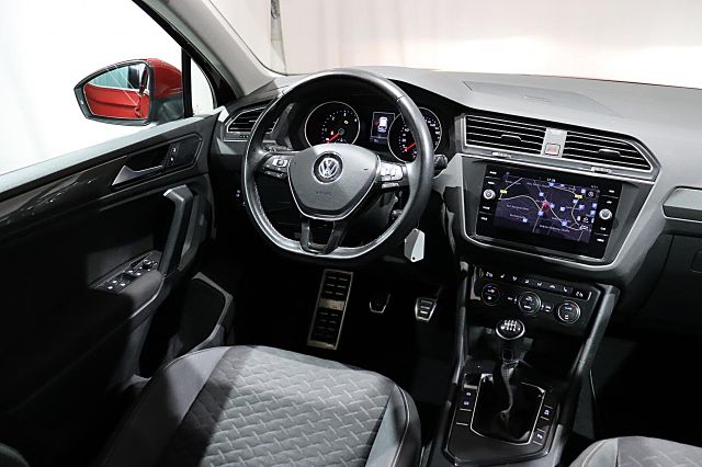 Tiguan 2.0 TDI Join AHK ACC NAVI PDC 1. HAND TEM