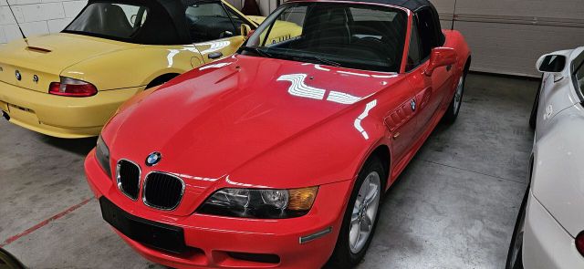 BMW Bmw Z3 1.9 Roadster "Hellrot 2"