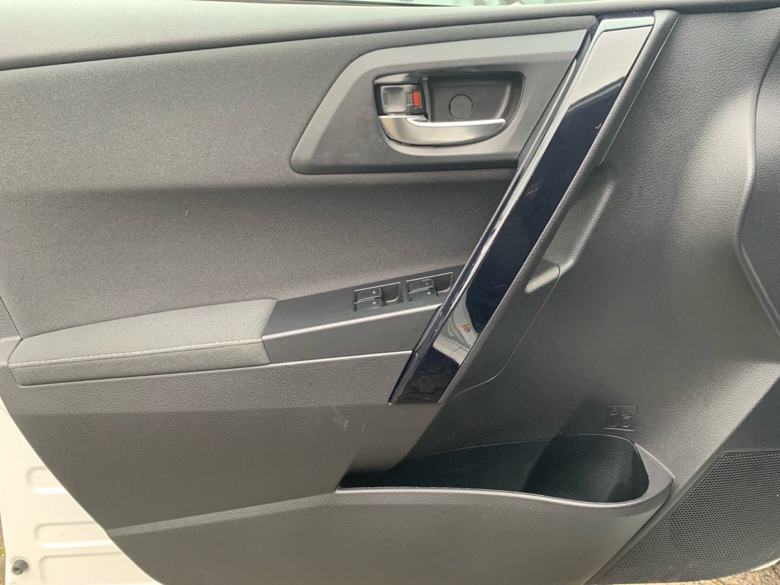 Fahrzeugabbildung Toyota Auris 1.2 Turbo Edition-S+ S/S Kamera