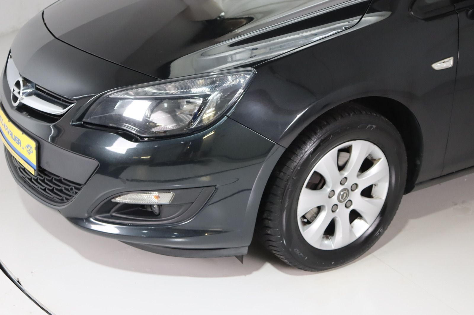 Fahrzeugabbildung Opel Astra Sports Tourer 1.6 CDTi ecoFLEX
