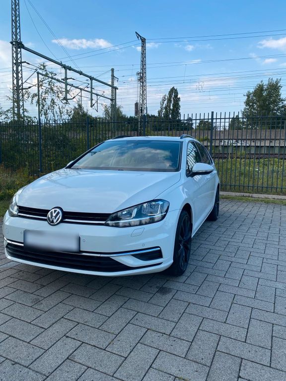 Image of Volkswagen Golf