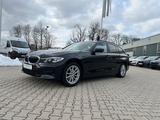 BMW 320d Touring xDrive Advantage *LED Navi Sitzh.* - BMW 320: Si