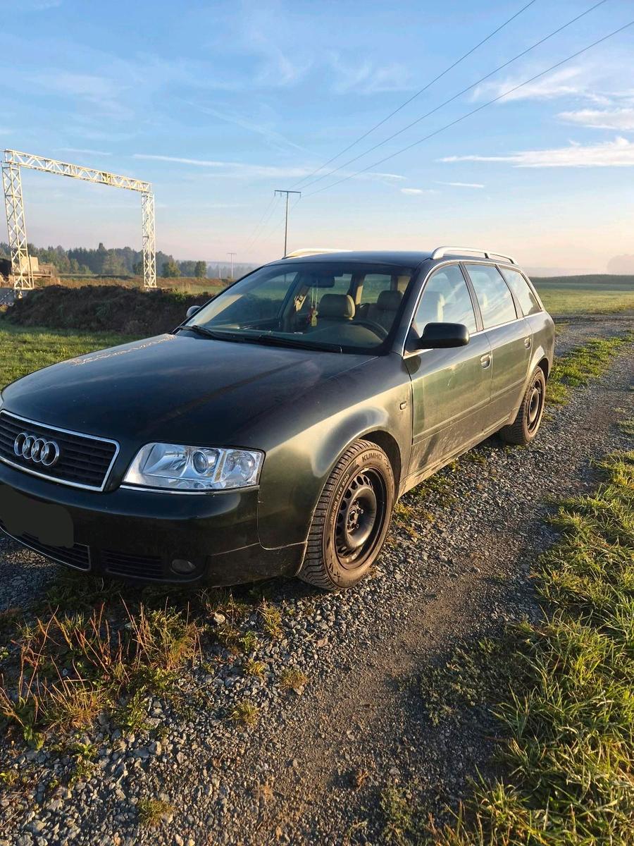 Audi A6 2004 — rear view