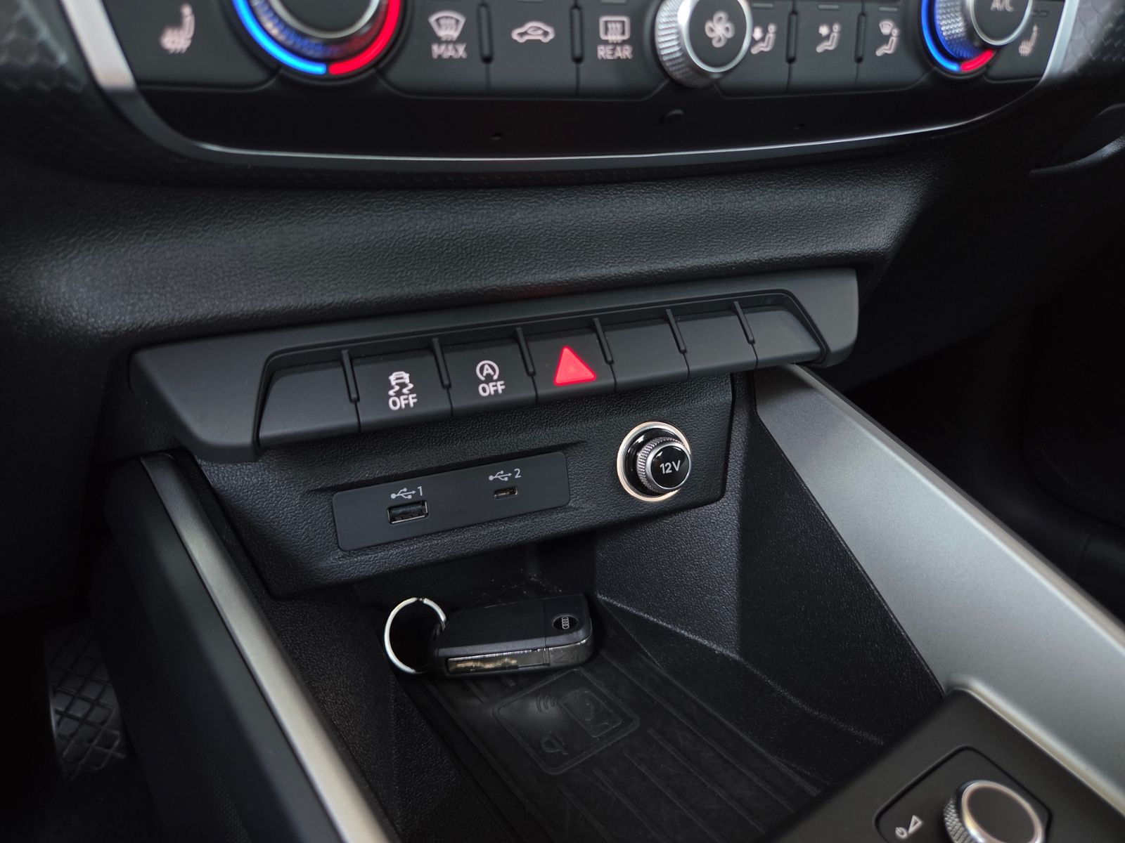 Fahrzeugabbildung Audi A1 citycarver 30 TFSI LED GRA NAV PDC SHZ ALU