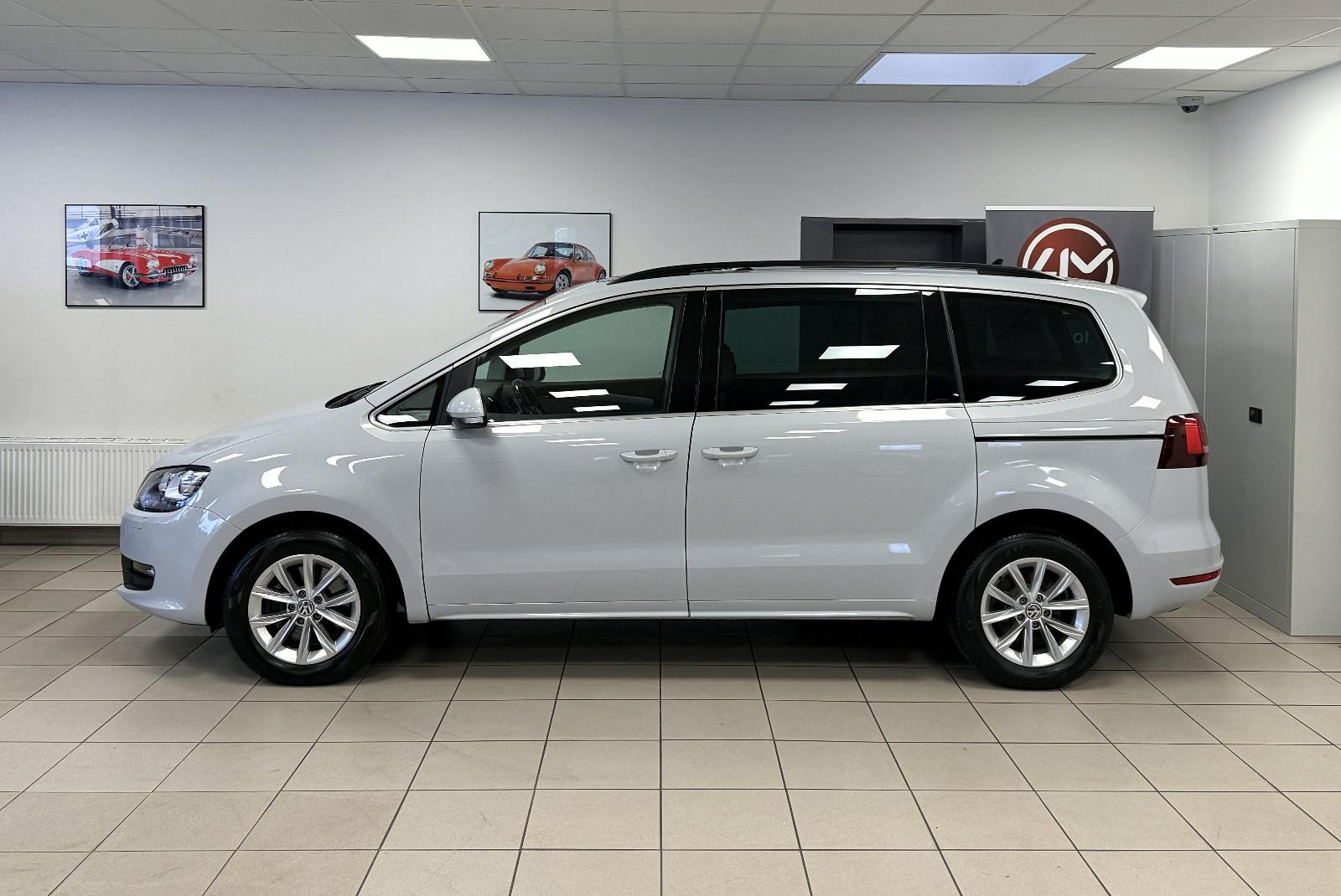 Volkswagen Sharan DSG *7Sitze*PanSD*ACC*AHK*DYNAUDIO*Kamera