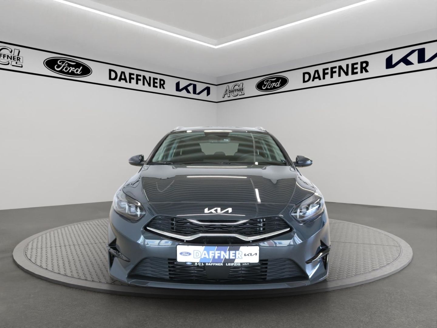 Fahrzeugabbildung Kia Ceed_sw Spirit 1.5 Alu JBL Sound Navi ACC LED