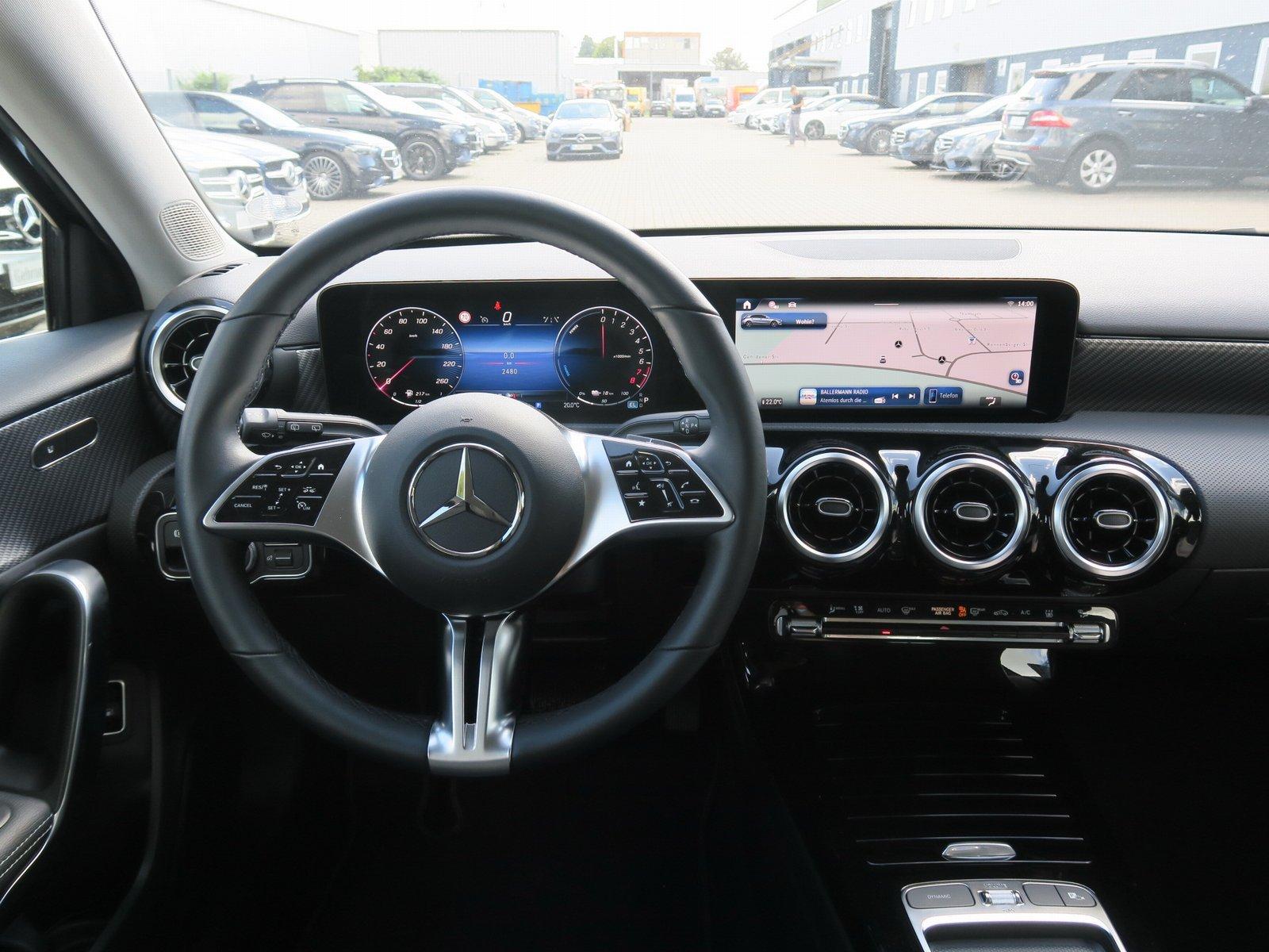 Mercedes-Benz A 250 e Progressive Line Advanced 11kw LED High