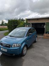 Audi A2 Blau sehr guter Zustand - Audi A2: Automatik