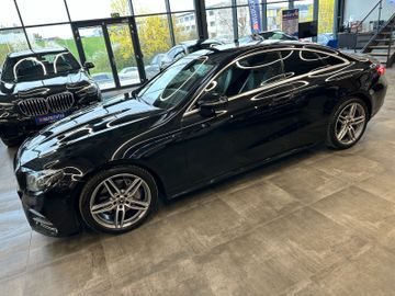 Mercedes-Benz E 200 E Coupe *AMG*360*Parkass*LED*
