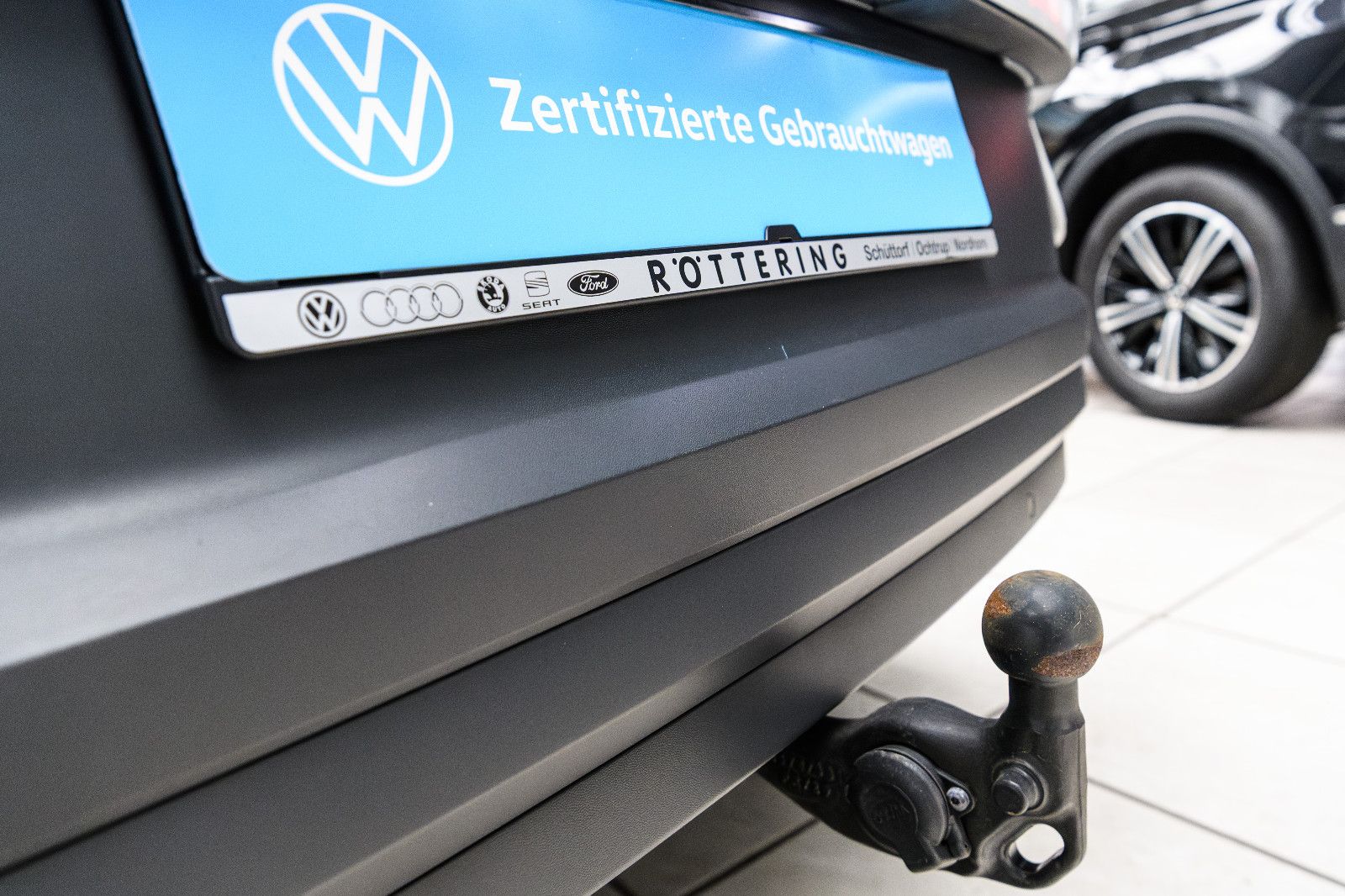 Fahrzeugabbildung Volkswagen ID.4 Pro IQ-LED+AHK+360°KAM+KEYLESS+WÄRMEP+DCC